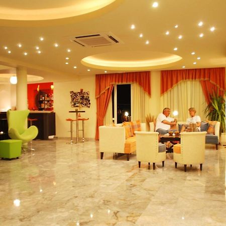 Ermioni Hotel Paralia Kourna エクステリア 写真