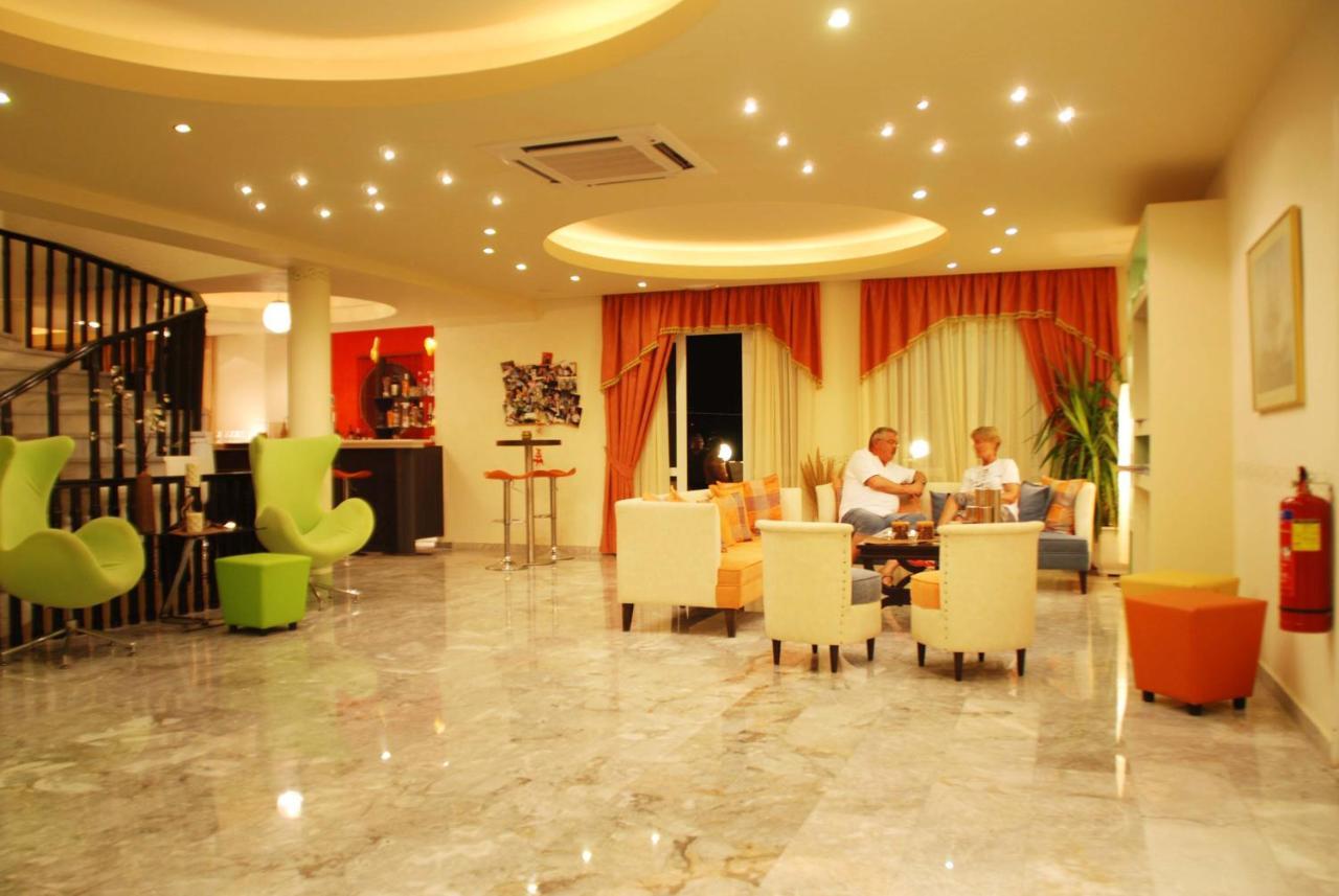 Ermioni Hotel Paralia Kourna エクステリア 写真