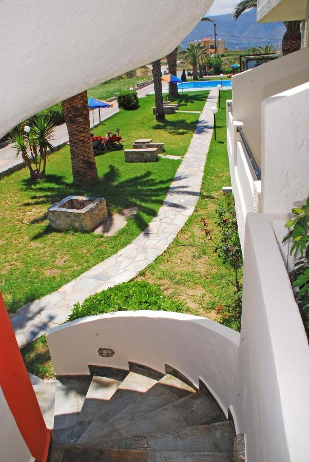 Ermioni Hotel Paralia Kourna エクステリア 写真