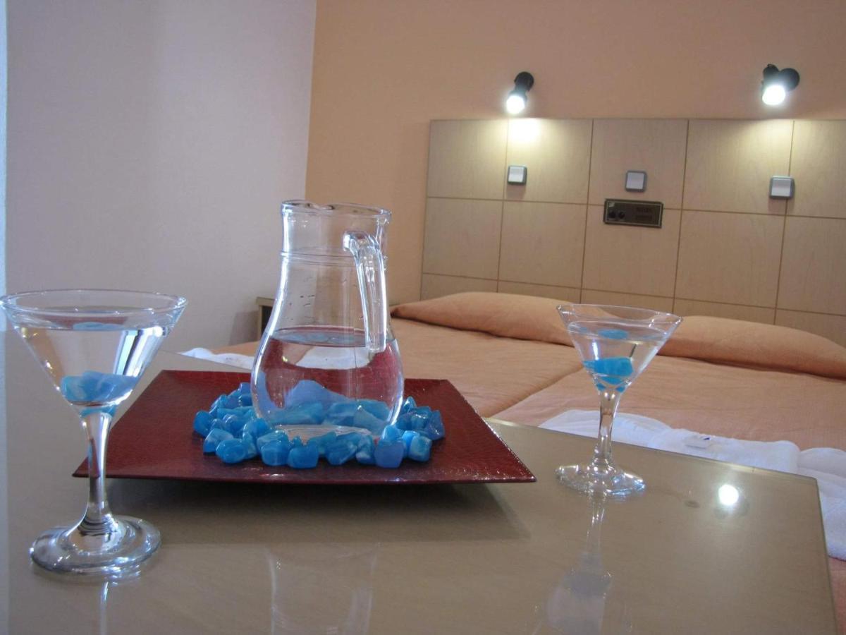 Ermioni Hotel Paralia Kourna エクステリア 写真