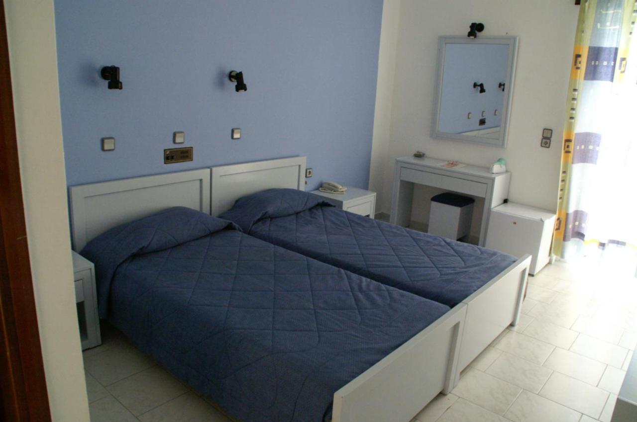 Ermioni Hotel Paralia Kourna エクステリア 写真