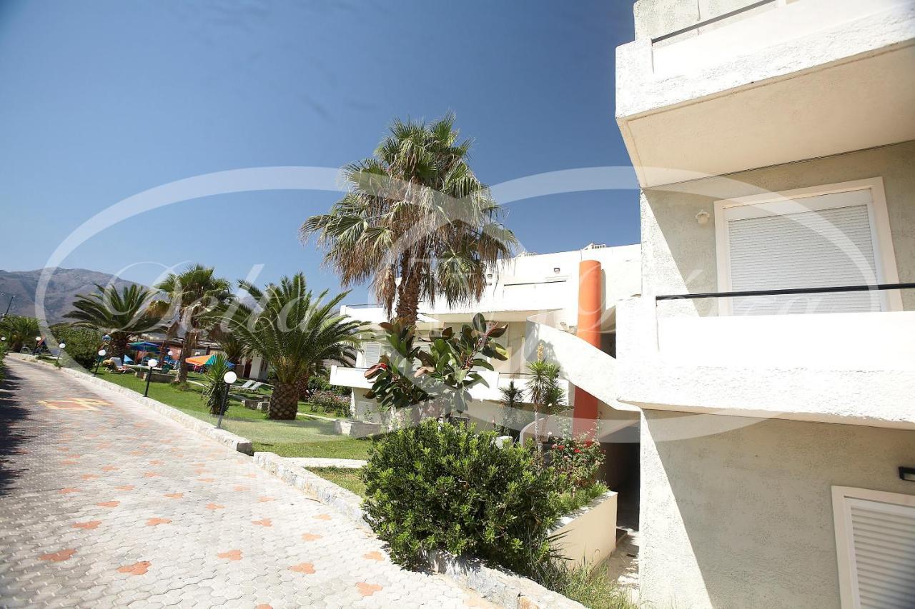 Ermioni Hotel Paralia Kourna エクステリア 写真